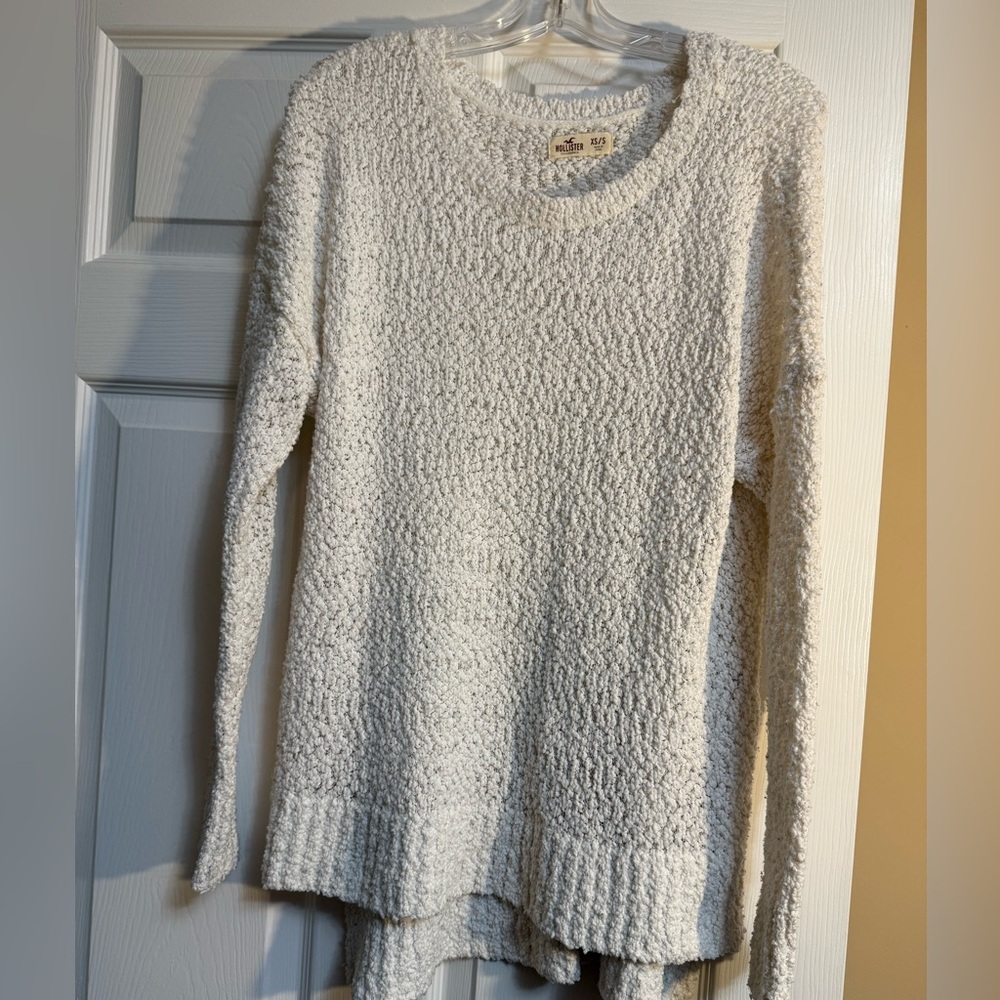 Cozy Hollister White Sweater